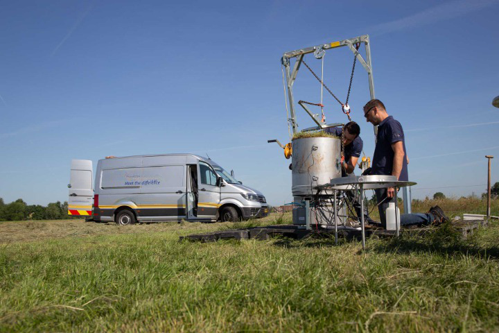 Using the Empire United Lysimeter