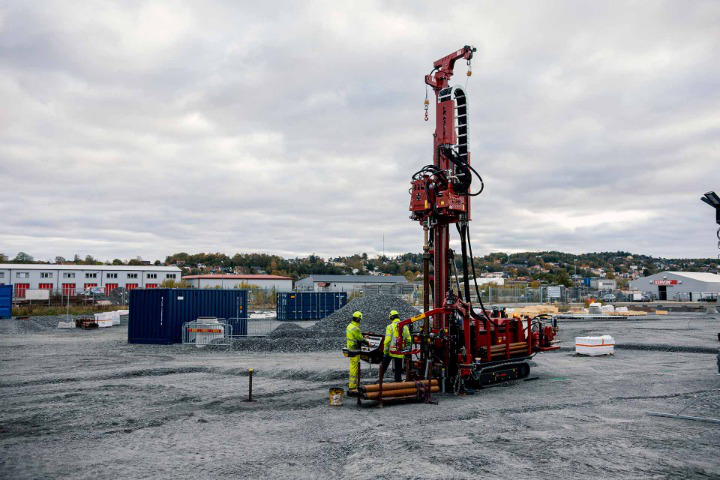 Sonic drilling and sampling | Empire United Ltd.